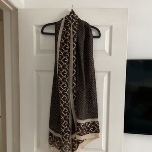 Laura Geometric Scarf